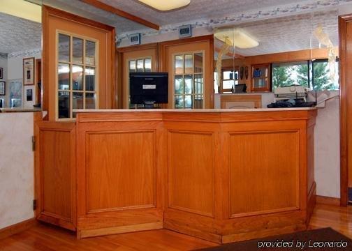 Rodeway Inn & Suites Branford - Guilford Интерьер фото